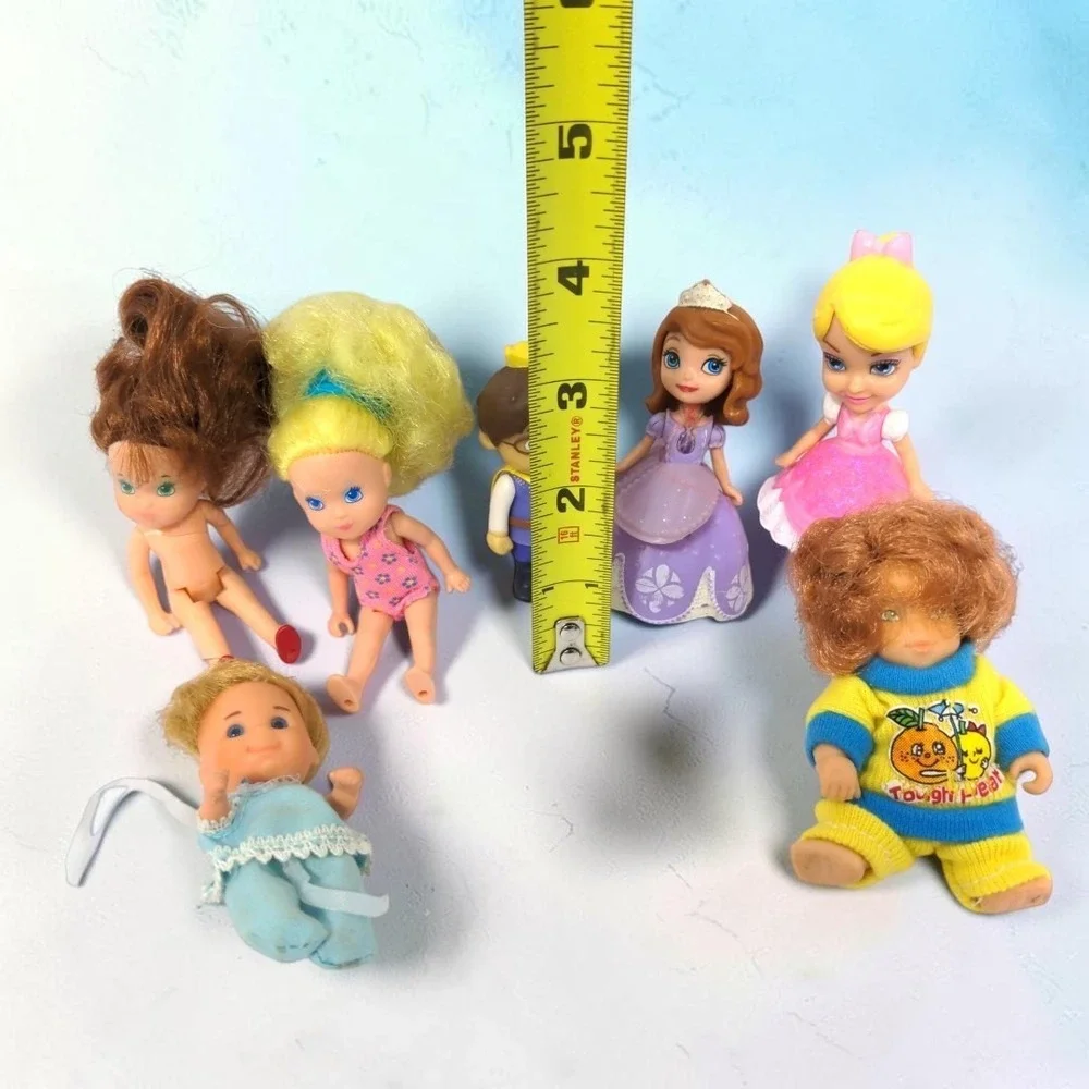 VTG 80's-2000's Mixed Mini Toy Figure Lot 7pc Sofia Princesses Toddlers 2-5